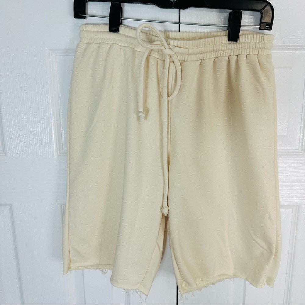 FASHION NOVA shorts CREAM BUTTERMILK cotton blend long shorts soft comfy M